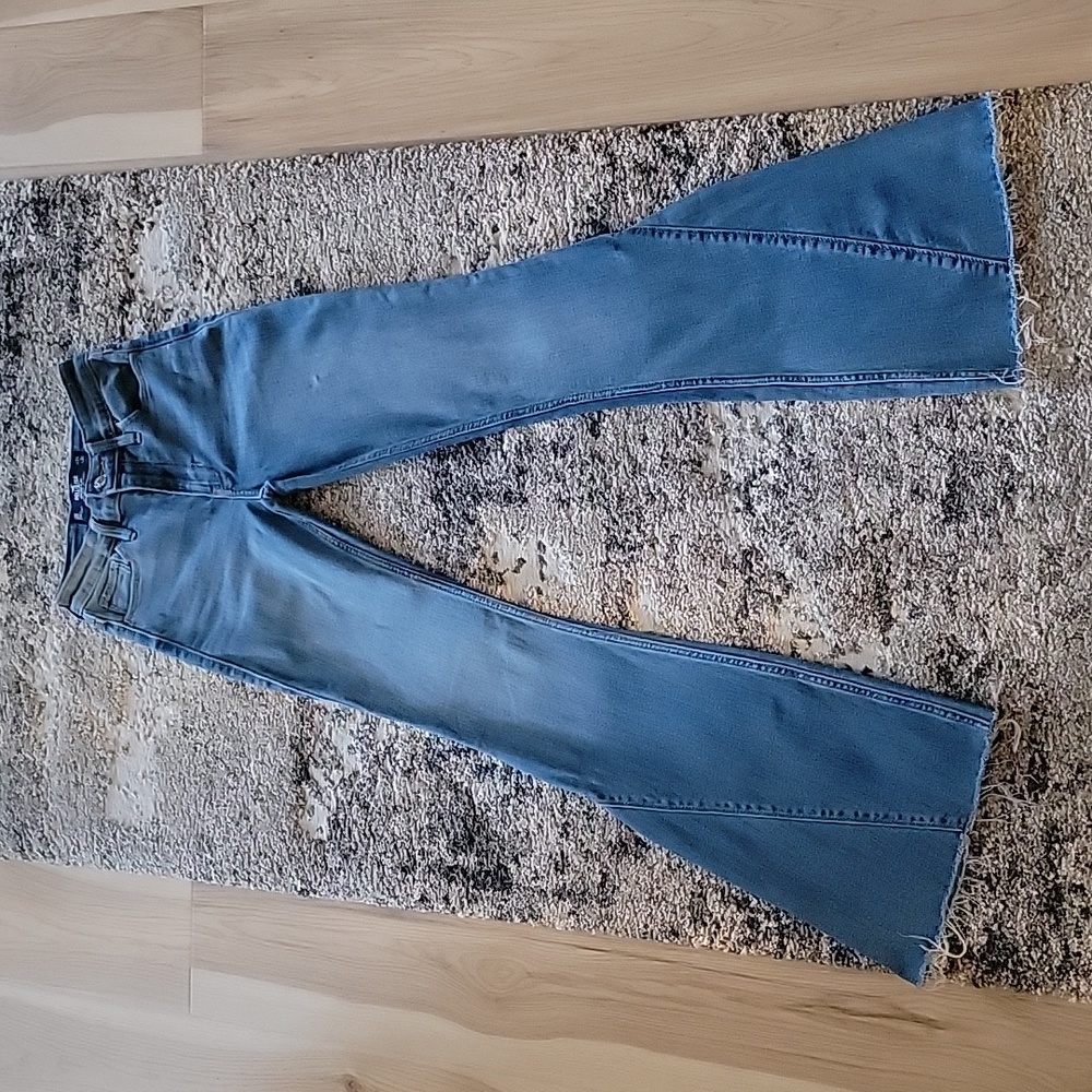 HOLLISTER ( High Rise Flare )  24/31